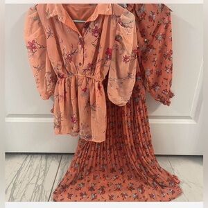 Women’s Dresses and Tops